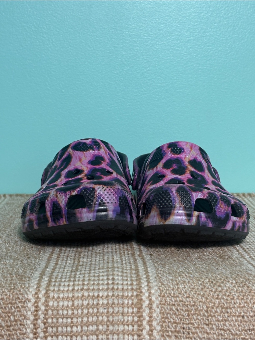 CROCS Kids Purple Leopard Print Clog with Glitter Strap. Croslite Foam. Size-J 2 - Picture 11 of 15